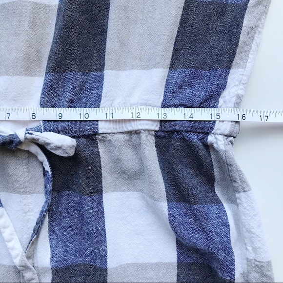 ➕ Old Navy Blue and White Romper Sized Medium - Picture 4 of 7